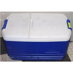 COLEMAN 48QUART COOLER
