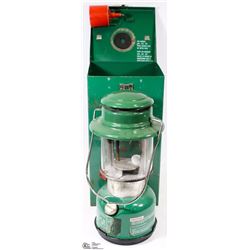 COLEMAN LANTERN IN METAL CASE