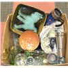 Image 1 : BOX OF ASSORTED HOUSEHOLD DECOR, WITH