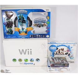 LARGE BOX WITH NINTENDO WII CONSOLE, DRAW,