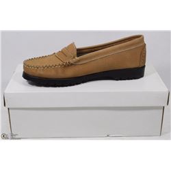 NEW WOMENS LOAFER STYLE SHOE