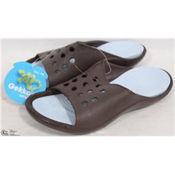 NEW GEKKOS SANDALS SIZE 7/8