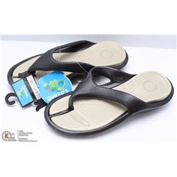 NEW GEKKOS FLIP FLOPS SIZE MENS 10