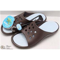 NEW GEKKOS SANDALS SIZE 8/9