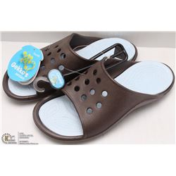 NEW GEKKOS SANDALS SIZE 9/10