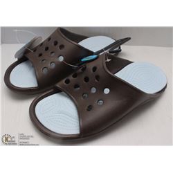 GEKKOS SANDALS SIZE:8/9