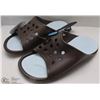 Image 1 : GEKKOS SANDALS SIZE:8/9