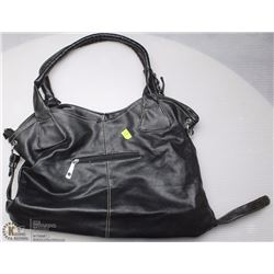 NEW LADIES DESIGNER PURSE