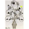 Image 1 : METAL FLORAL WALL DÉCOR WITH PLANT HOLDERS
