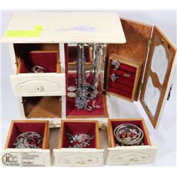 JEWELRY BOX WITH ESTATE CONTENTS