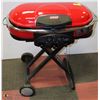Image 1 : RED COLEMAN 2-BURNER FOLD-OPEN ROAD