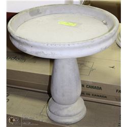 CONCRETE 2 PIECE BIRDBATH  15"X15"