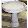 Image 1 : CONCRETE 2 PIECE BIRDBATH  15"X15"