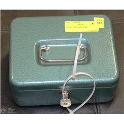 METAL CASH BOX W/ KEY