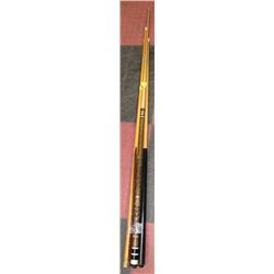 5 VINTAGE POOL CUES