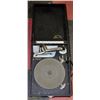 Image 1 : 1955 SUPRALION RECORD PLAYER PORTABLE MODEL KP06