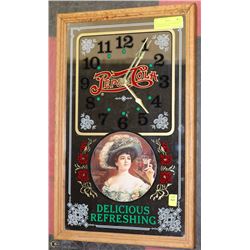 VINTAGE PEPSI COLA DELICIOUS REFRESHING CLOCK