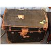 Image 1 : ANTIQUE CANADIAN PACIFIC STEAMER TRUNK