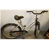 Image 1 : MYSTIQUE 5 SPEED CRUISER BIKE
