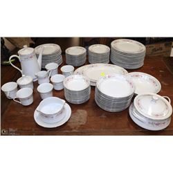 85 PIECE ROYAL SEALY FANTASY PATTERN