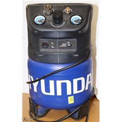 SMALL HYUNDAI PORTABLE AIR COMPRESSOR