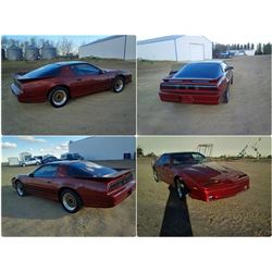 FEATURE: 1987 PONTIAC FIREBIRD GTA LOT 301