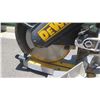 Image 2 : Dewalt DW708 Compound Miter Saw