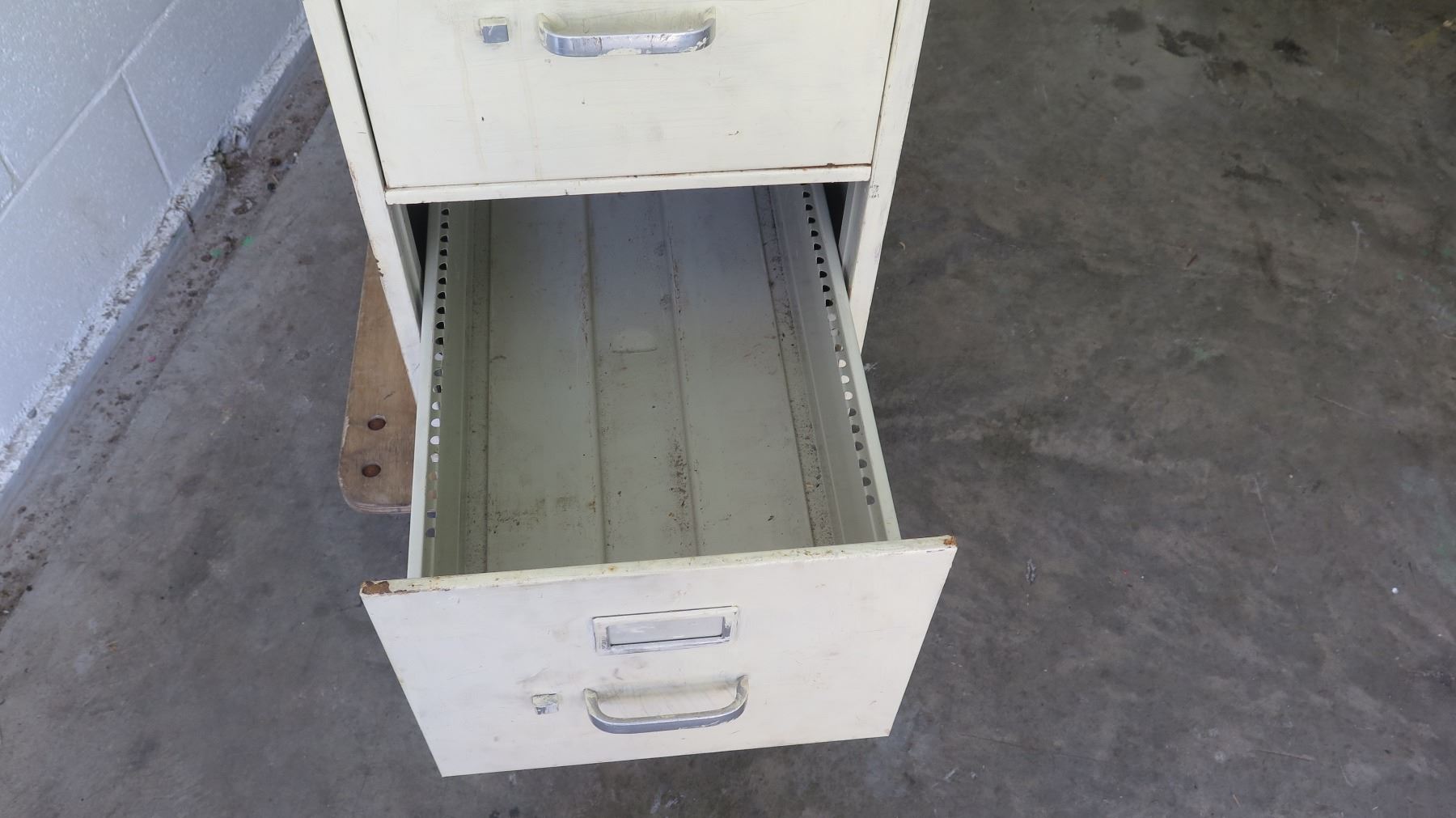 5 Drawer Metal File Cabinet W Misc Parts