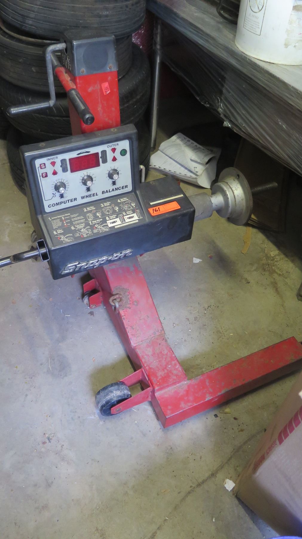 Snap-On Computer Wheel Balancer