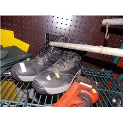 GOLFING RUNNER BOOTS