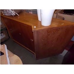 CORNER CABINET WITH 2 DOORS
