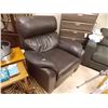 Image 1 : BROWN RECLINER