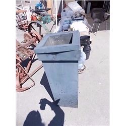 METAL PLANT POT