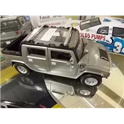 DIE CAST TRUCK - 4 X 4