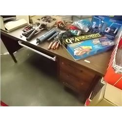 DESK - 3 DRAWER - 30 X 60