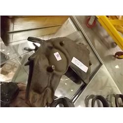 CAST IRON HORSE FIG