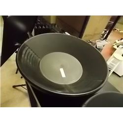 NEW GOLD PAN - ESTWING - BLACK PLASTIC - LARGE