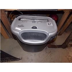 PAPER SHREDDER