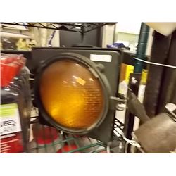 STREET LIGHT - AMBER