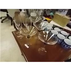MARTNI & WINE GLASSES - 4 OF EACH = 8 TTL