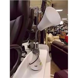 GOOSE NECK TABLE LAMP