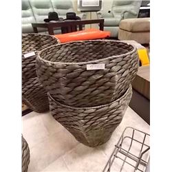 WICKER PLANTERS - 2