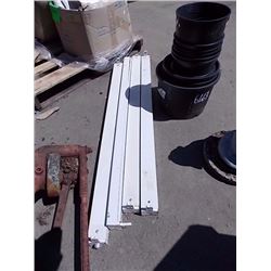 FLORESCENT LITS - 4' LONG - 4 TTL