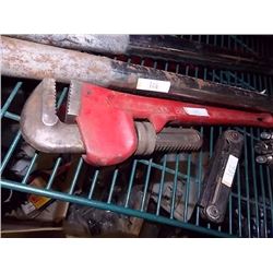 PIPE WRENCH - 18"