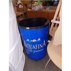 FOLDING CLOTHING CLOSET  - 5 1/2'