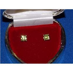 EARRINGS- 1.22CT  IN 10K GOLD SETTING - RETAIL ESTIMATE $200