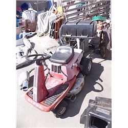 ****S.T.O.A****HONDA RIDE ON LAWNMOWER - HT-R 3009