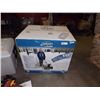 Image 1 : NEW SNOW BLOWER - 18" - NEW IN BOX