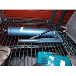 GREASE GUN
