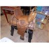Image 2 : WESTERN SADDLE - HAND TOOLED - LIKE NEW